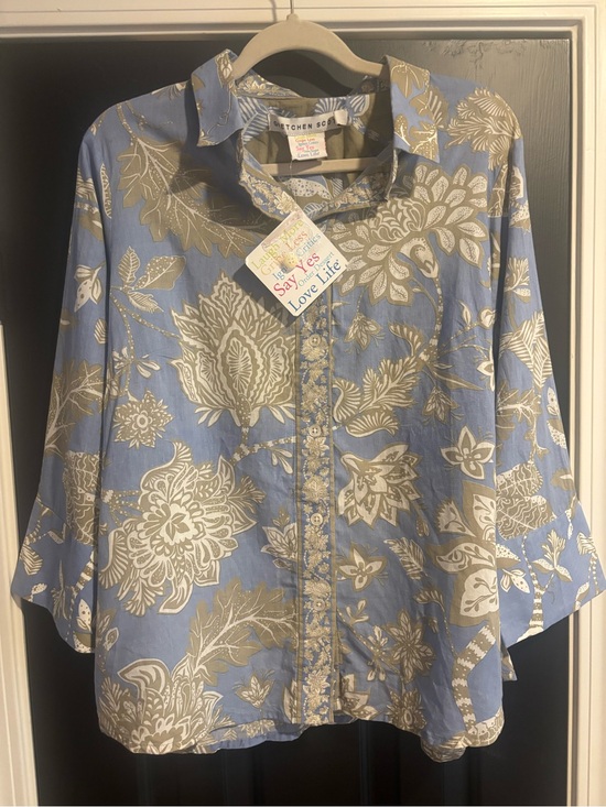 Gretchen Scott Designs Tops - Gretchen Scott Designs Blue and Cream Floral Button-Down Shirt